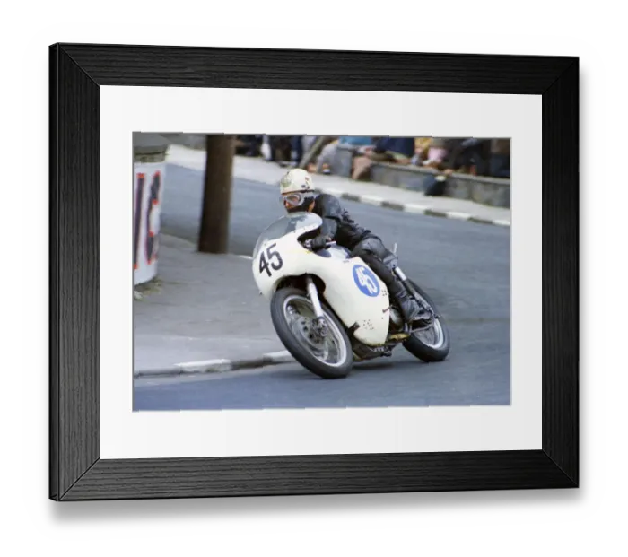 Framed Print : Roy Bisbey (Norton) 1968 Junior TT Framed Print : Roy Bisbey (Norton) 1968 Junior TT
