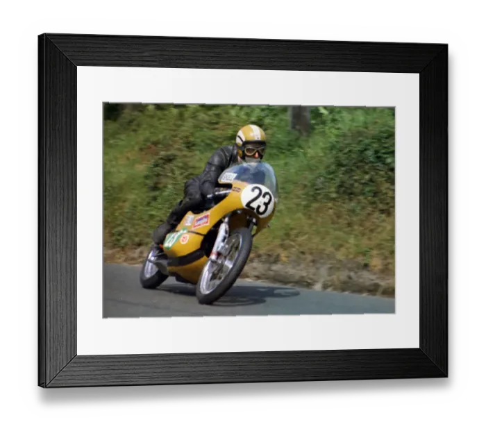 Framed Print : Peter Berwick (Yamaha) 1971 Lightweight TT Framed Print : Peter Berwick (Yamaha) 1971 Lightweight TT