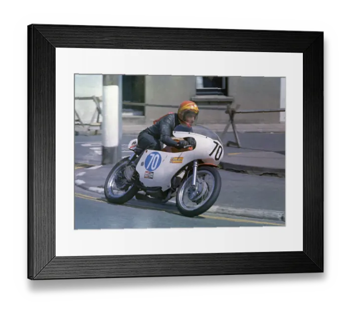 Framed Print : James Pearson (Ducati) 1973 Junior TT Framed Print : James Pearson (Ducati) 1973 Junior TT