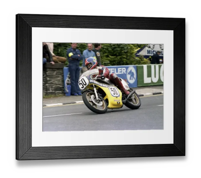 Framed Print : Kenny Blake (Yamaha) 1979 Schweppes Classic TT Framed Print : Kenny Blake (Yamaha) 1979 Schweppes Classic TT