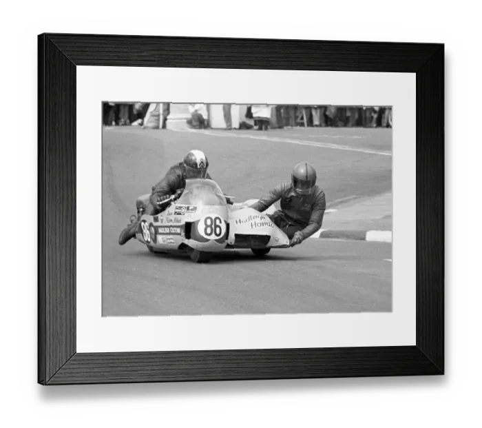 Framed Print : Dave Bexley & B Tyler (Hadleigh Honda) 1974 500 Sidecar TT Framed Print : Dave Bexley & B Tyler (Hadleigh Honda) 1974 500 Sidecar TT