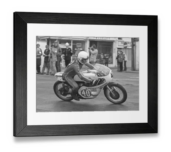 Framed Print : Roy Bisbey (Dugdale Yamaha) 1974 Lightweight TT Framed Print : Roy Bisbey (Dugdale Yamaha) 1974 Lightweight TT