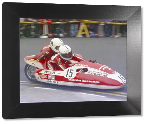 Rolf Biland & Kenny Williams (Yamaha) 1977 Sidecar TT