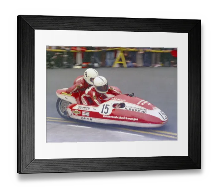 Framed Print : Rolf Biland & Kenny Williams (Yamaha) 1977 Sidecar TT Framed Print : Rolf Biland & Kenny Williams (Yamaha) 1977 Sidecar TT