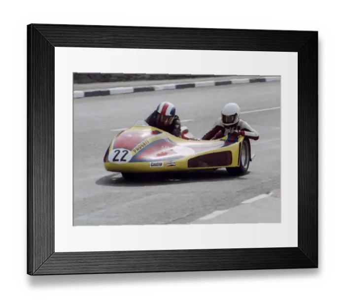 Framed Print : Dennis Bingham & Julia Bingham (Yamaha) 1980 Sidecar TT Framed Print : Dennis Bingham & Julia Bingham (Yamaha) 1980 Sidecar TT