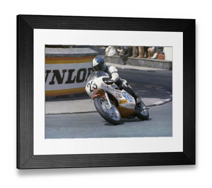 Framed Print : Paul Cott (Yamaha) 1973 Junior TT Framed Print : Paul Cott (Yamaha) 1973 Junior TT