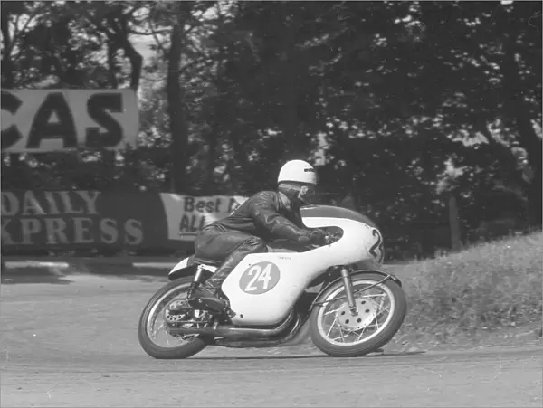 Ellis Boyce (Yamaha) 1964 Lightweight TT