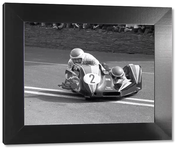 Gerry Boret & Nick Boret (Renwick Konig) 1975 1000cc Sidecar TT