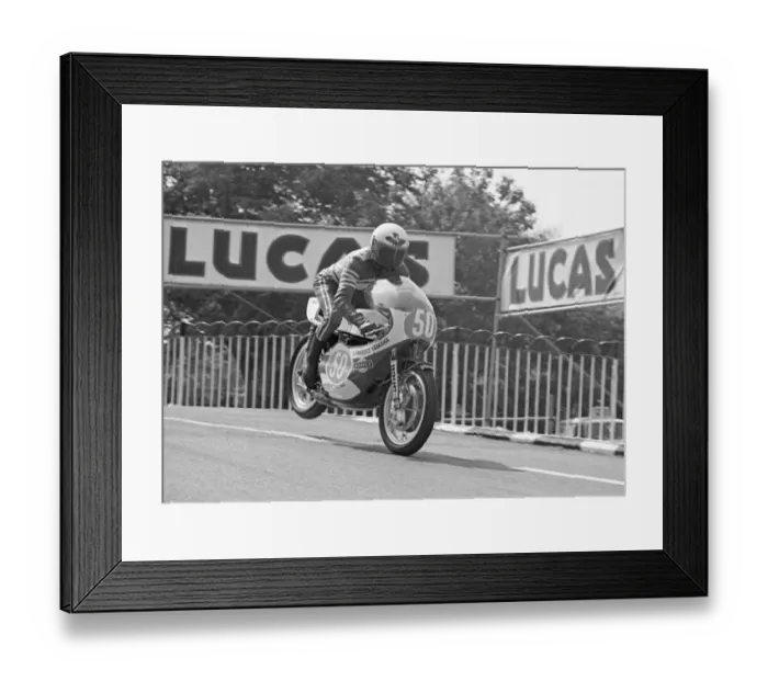 Framed Print : Bill Bowman (Lambert Yamaha) 1976 Junior TT Framed Print : Bill Bowman (Lambert Yamaha) 1976 Junior TT