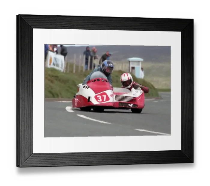 Framed Print : John Booth & Mike Cain (Honda) 1995 Sidecar TT Framed Print : John Booth & Mike Cain (Honda) 1995 Sidecar TT