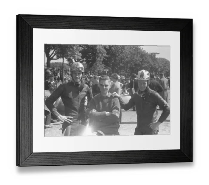 Framed Print : Bob Brown and Dick Thomson 1957 Senior TT Framed Print : Bob Brown and Dick Thomson 1957 Senior TT