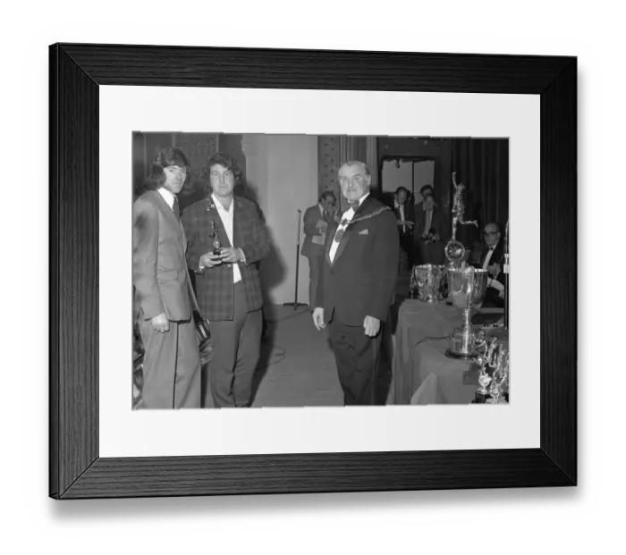 Framed Print : Eric Bregazzi & Jimmy Creer 1974 TT Framed Print : Eric Bregazzi & Jimmy Creer 1974 TT