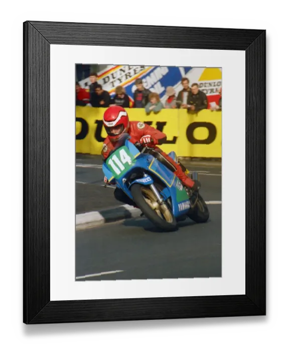 Framed Print : Greg Broughton (Yamaha) 1988 Production D TT Framed Print : Greg Broughton (Yamaha) 1988 Production D TT
