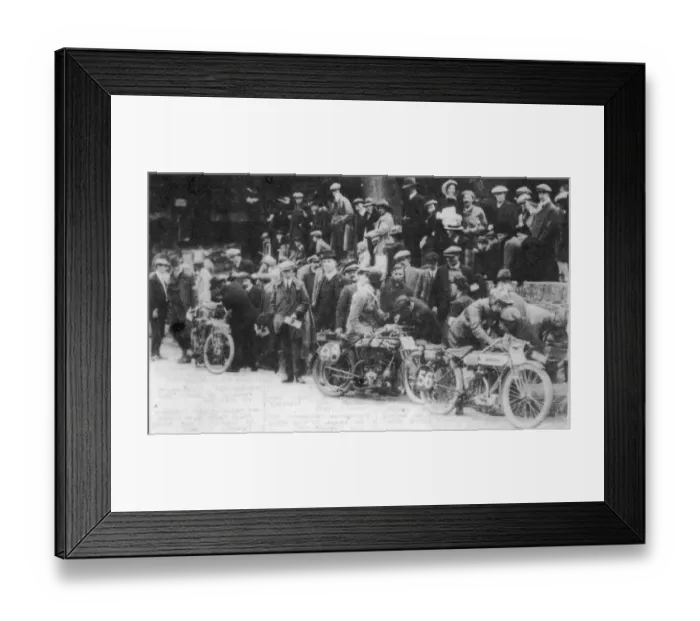 Framed Print : Refuelling at Braddan Bridge, 1913 TT Framed Print : Refuelling at Braddan Bridge, 1913 TT
