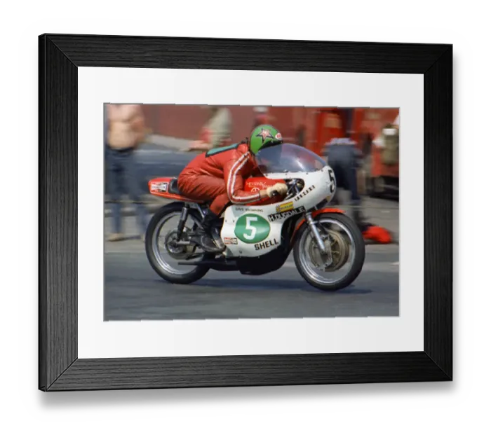 Framed Print : Dave Browning (Yamaha) 1970 Lightweight TT Framed Print : Dave Browning (Yamaha) 1970 Lightweight TT