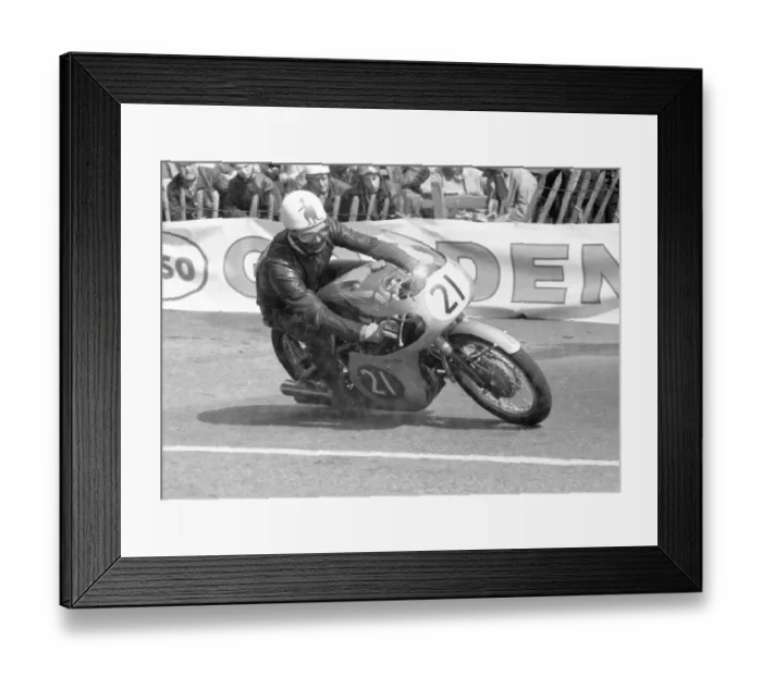 Framed Print : Bob Brown (Honda) 1960 Lightweight TT Framed Print : Bob Brown (Honda) 1960 Lightweight TT