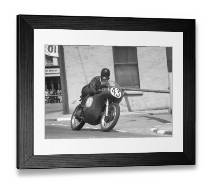 Framed Print : Jack Bullock (Norton) 1960 Junior TT Framed Print : Jack Bullock (Norton) 1960 Junior TT