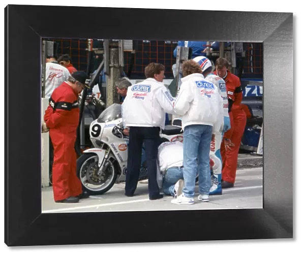 Roger Burnett (Durex Suzuki) 1990 Formula One TT