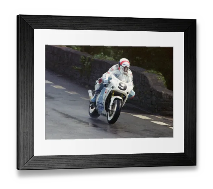 Framed Print : Roger Burnett (Durex Suzuki) 1990 Formula One TT Framed Print : Roger Burnett (Durex Suzuki) 1990 Formula One TT