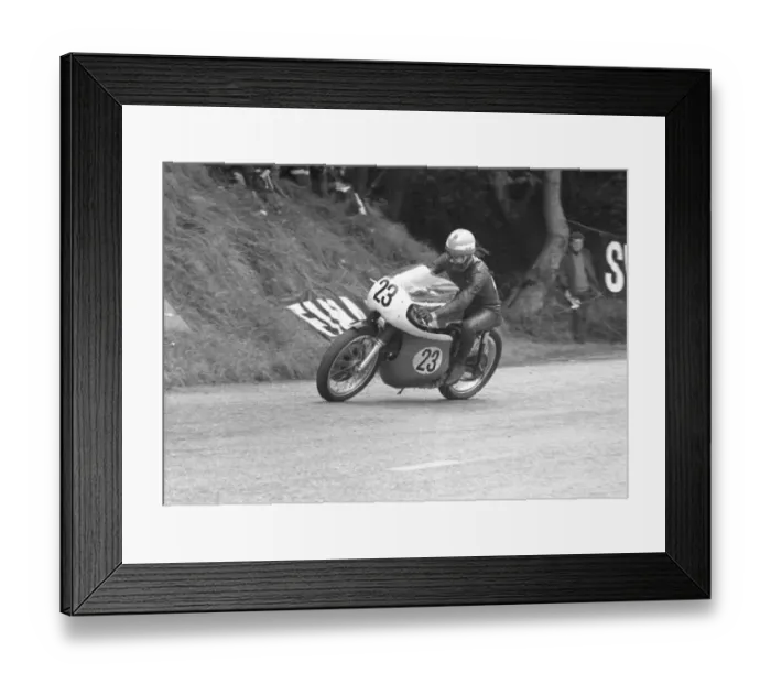 Framed Print : Ian Burne (Norton) 1966 Senior TT Framed Print : Ian Burne (Norton) 1966 Senior TT