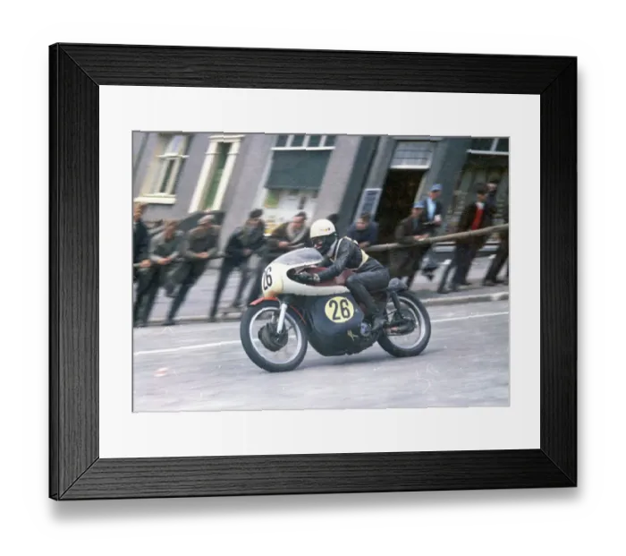 Framed Print : Ian Burne (Norton) 1965 Senior TT Framed Print : Ian Burne (Norton) 1965 Senior TT