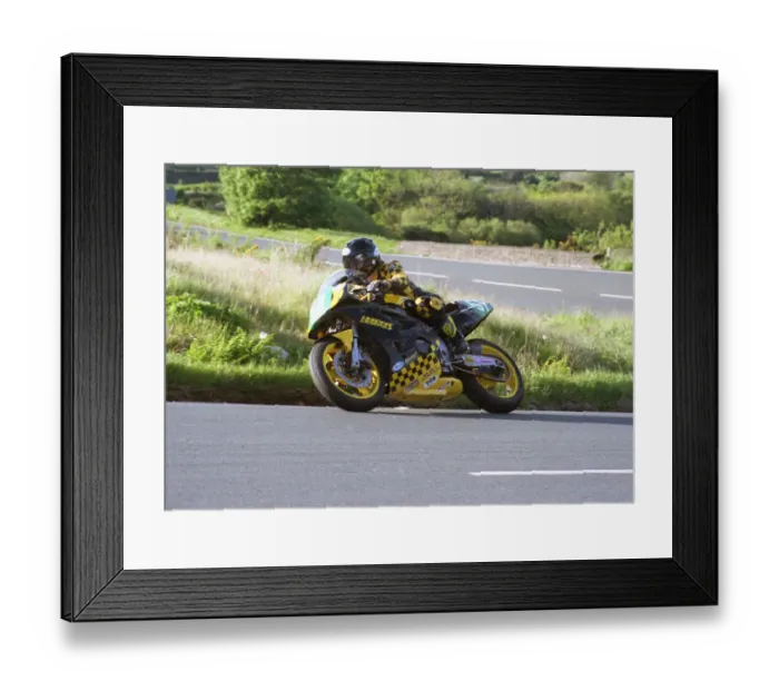 Framed Print : Anita Buxton (Kawasaki) 2002 Lightweight TT Framed Print : Anita Buxton (Kawasaki) 2002 Lightweight TT