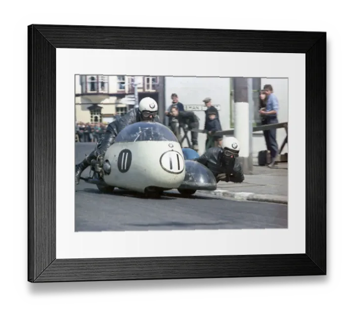 Framed Print : Heinz Luthringhauser & Josef Huber (BMW) 1967 Sidecar TT Framed Print : Heinz Luthringhauser & Josef Huber (BMW) 1967 Sidecar TT