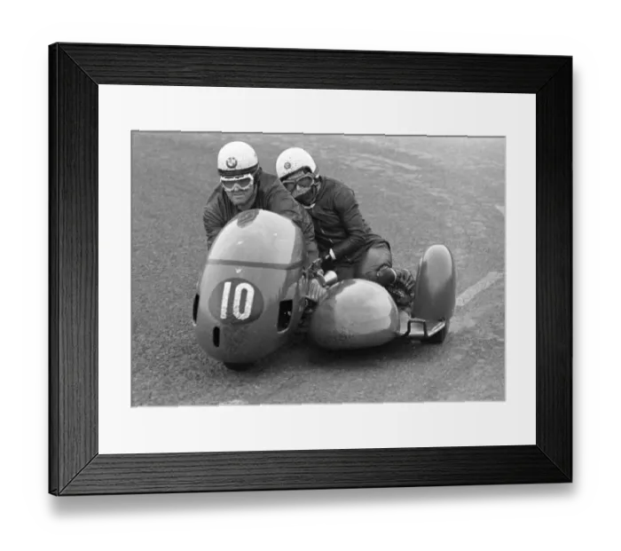 Framed Print : Heinz Luthringhauser & Jurgen Cusnik (BMW) 1971 750 Sidecar TT Framed Print : Heinz Luthringhauser & Jurgen Cusnik (BMW) 1971 750 Sidecar TT