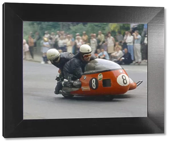 Heinz Luthringhauser & Jurgen Cusnik (BMW) 1970 500 Sidecar TT