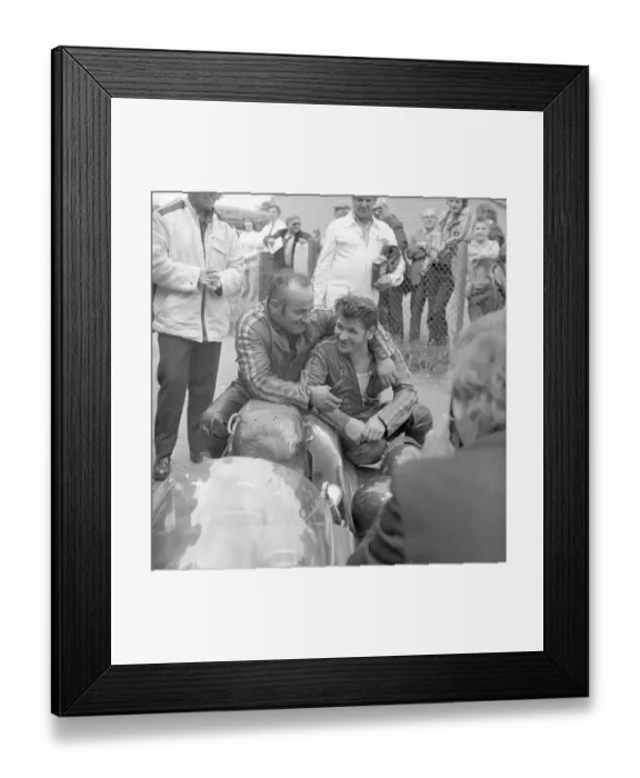 Framed Print : Heinz Luthringhauser & Herman Hahn (BMW) 1974 500 Sidecar TT Framed Print : Heinz Luthringhauser & Herman Hahn (BMW) 1974 500 Sidecar TT