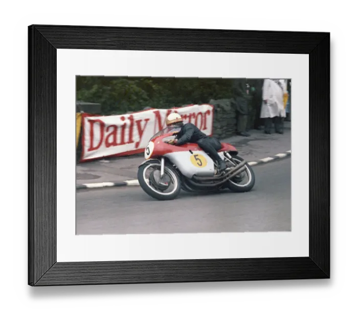 Framed Print : Mike Hailwood (MV) 1965 Senior TT Framed Print : Mike Hailwood (MV) 1965 Senior TT