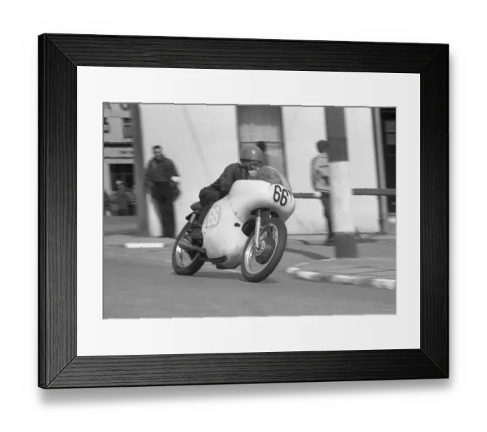 Framed Print : Gwyn Evans (AJS) 1963 Junior Manx Grand Prix Framed Print : Gwyn Evans (AJS) 1963 Junior Manx Grand Prix