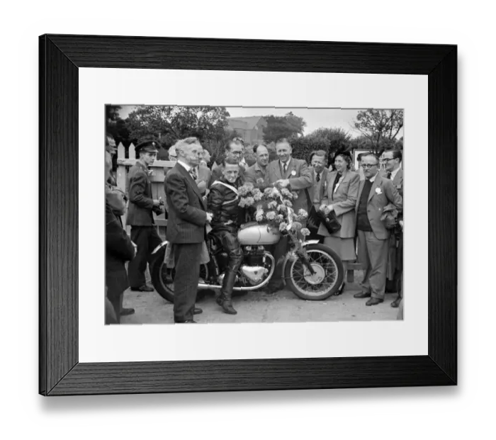 Framed Print : Don Crossley (Triumph) 1948 Senior Manx Grand Prix Framed Print : Don Crossley (Triumph) 1948 Senior Manx Grand Prix