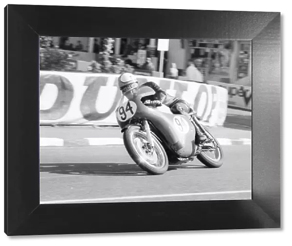 Jimmy Guthrie jnr (Norton) 1966 Senior Manx Grand Prix