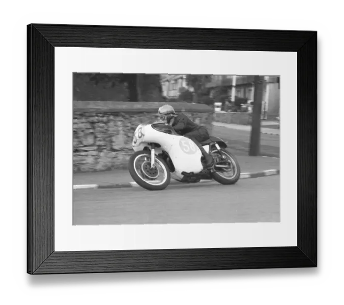 Framed Print : John T Griffiths (Norton) 1963 Senior Manx Grand Prix Framed Print : John T Griffiths (Norton) 1963 Senior Manx Grand Prix