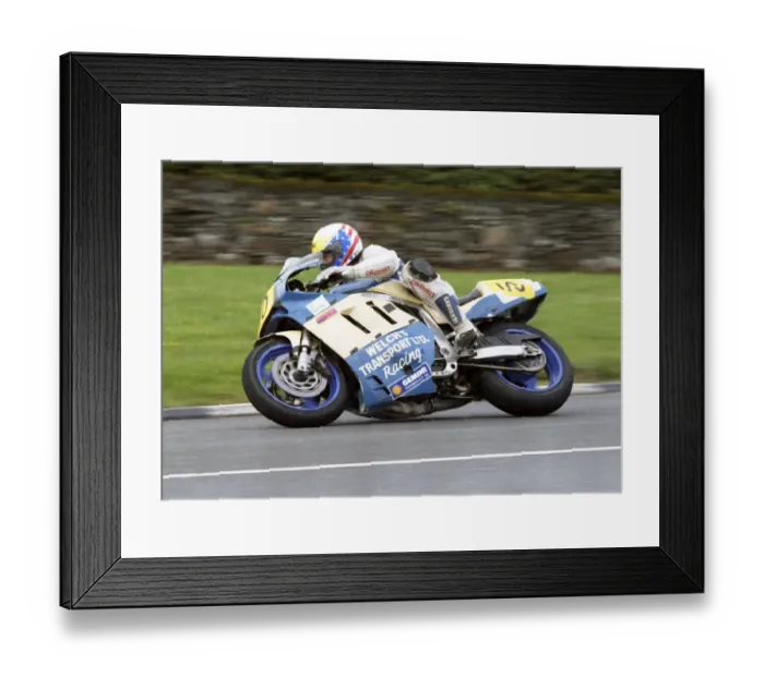 Framed Print : Steve Gordon (Suzuki) 1992 Newcomers Manx Grand Prix Framed Print : Steve Gordon (Suzuki) 1992 Newcomers Manx Grand Prix