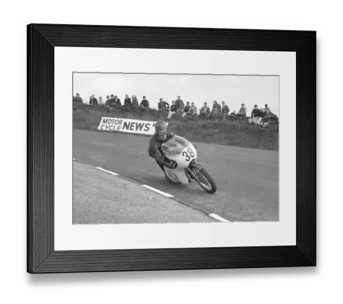 Framed Print : Ray Ashcroft (Yamaha) 1965 Lightweight Manx Grand Prix Framed Print : Ray Ashcroft (Yamaha) 1965 Lightweight Manx Grand Prix