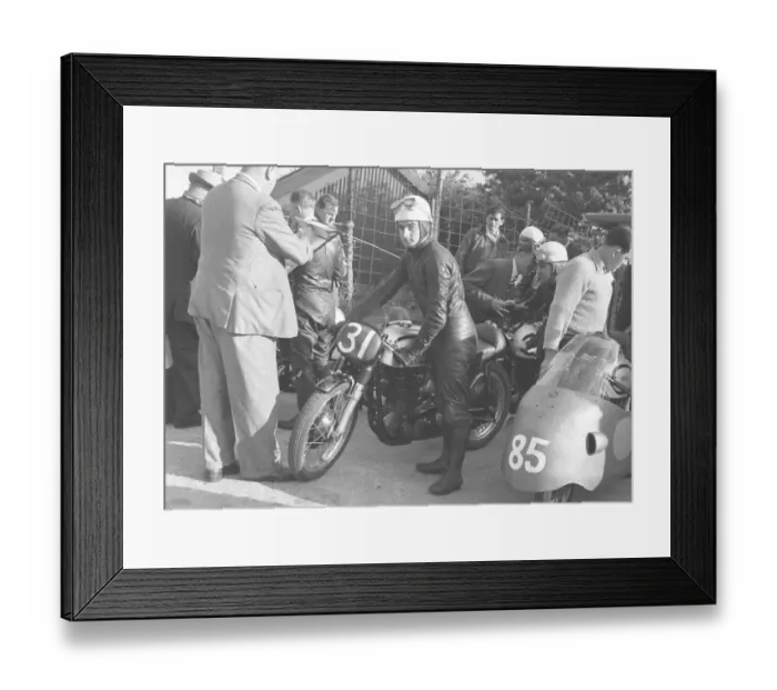 Framed Print : Keith Campbell (Norton) 1957 Junior TT practice Framed Print : Keith Campbell (Norton) 1957 Junior TT practice