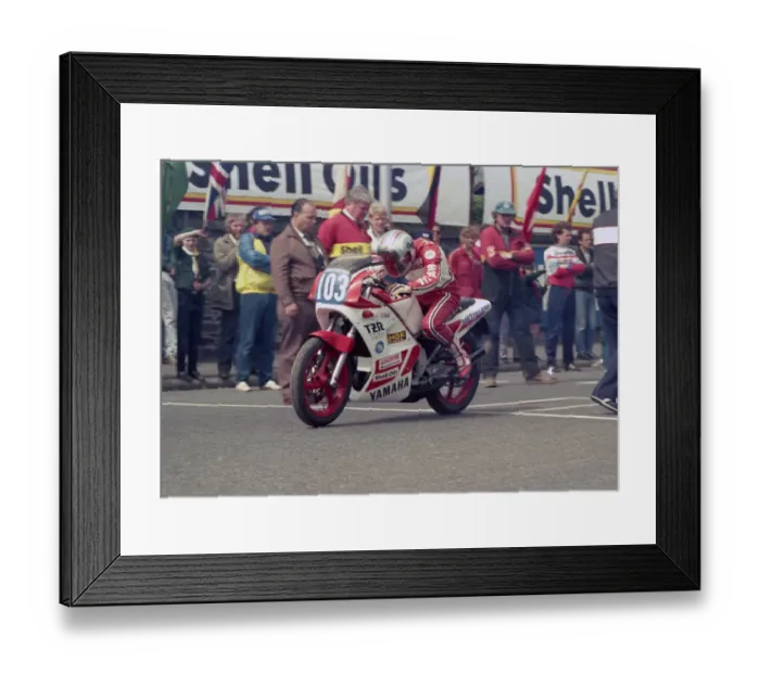 Framed Print : Graham Cannell (Yamaha) 1986 Production D TT Framed Print : Graham Cannell (Yamaha) 1986 Production D TT