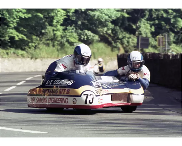 Dave Carnell & Chris Plant (Yamaha) 1989 Sidecar TT