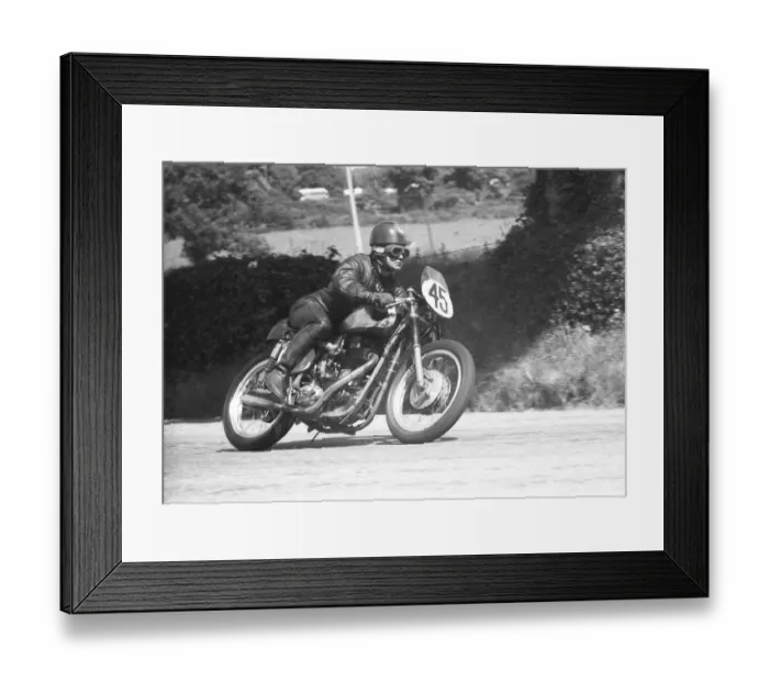 Framed Print : Roy Capner (BSA) 1961 Junior TT Framed Print : Roy Capner (BSA) 1961 Junior TT