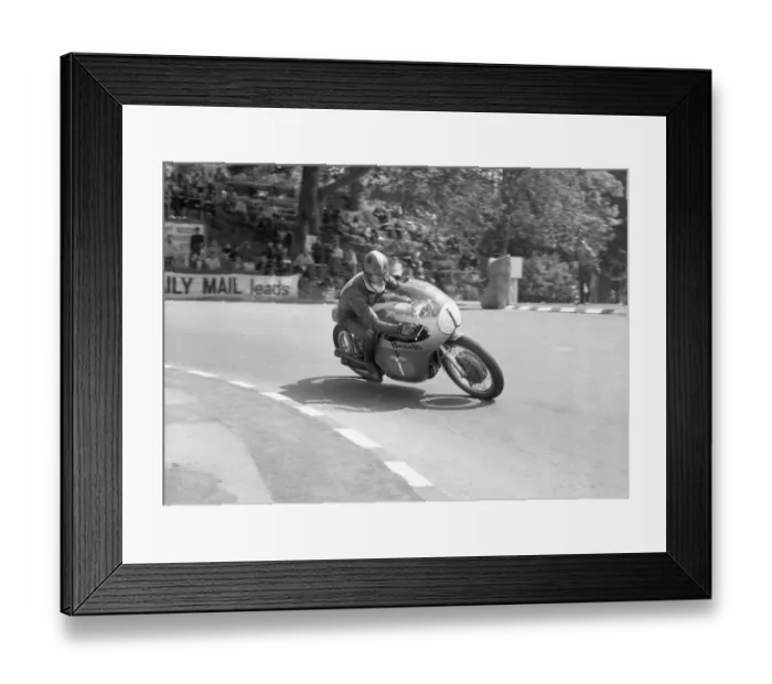 Framed Print : Kel Carruthers (Benelli) 1969 Lightweight TT Framed Print : Kel Carruthers (Benelli) 1969 Lightweight TT