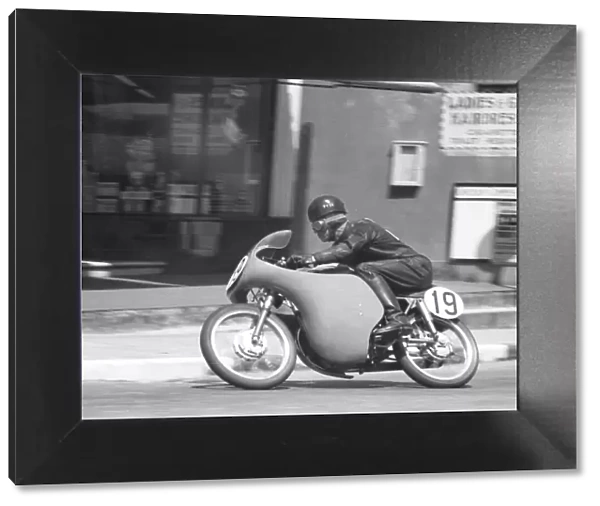 Peter Carr (Ducati) 1959 Ultra Lightweight TT