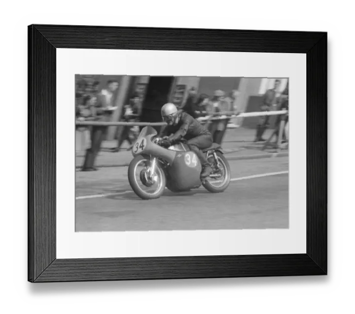 Framed Print : Louis Carr (AJS) 1959 Junior TT Framed Print : Louis Carr (AJS) 1959 Junior TT