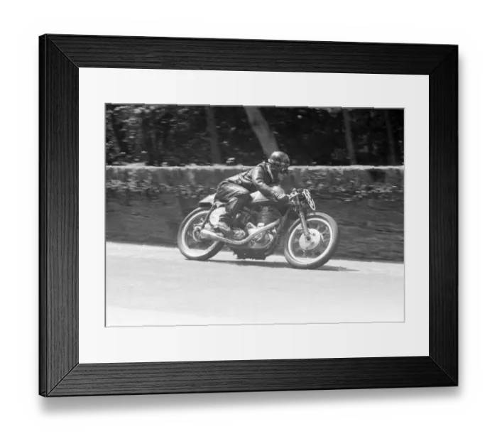 Framed Print : Roy Capner (BSA) 1960 Senior TT Framed Print : Roy Capner (BSA) 1960 Senior TT