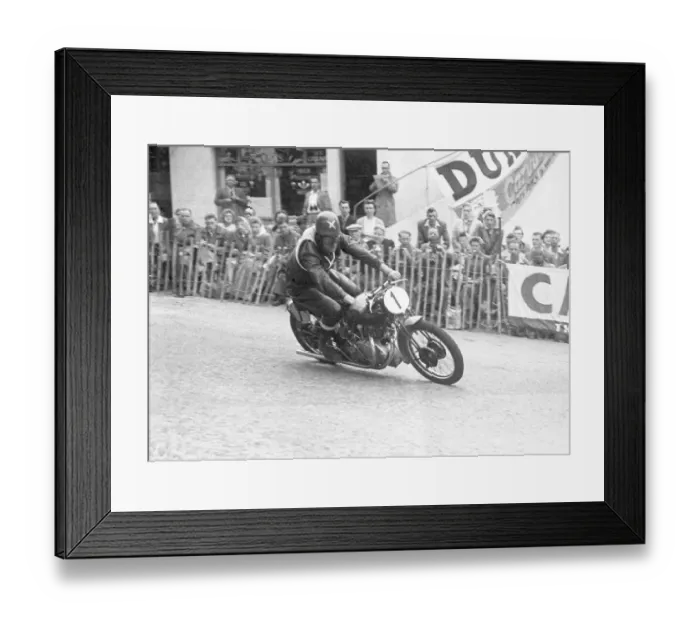 Framed Print : Louis Carr (Vincent) 1000cc Clubman TT Framed Print : Louis Carr (Vincent) 1000cc Clubman TT