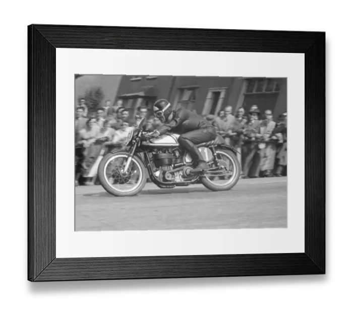 Framed Print : Louis Carr (Norton) 1955 Senior TT Framed Print : Louis Carr (Norton) 1955 Senior TT