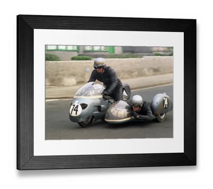 Framed Print : Alan Moss & R English (Triumph) 1970 500cc Sidecar TT Framed Print : Alan Moss & R English (Triumph) 1970 500cc Sidecar TT