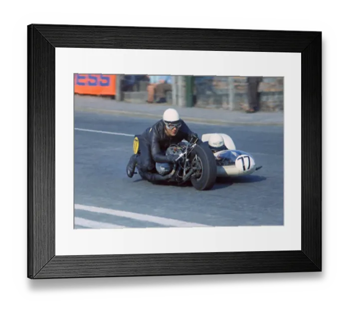 Framed Print : Hans Peters & Peter Rutterford (Kawasaki) 1969 750 Sidecar TT Framed Print : Hans Peters & Peter Rutterford (Kawasaki) 1969 750 Sidecar TT