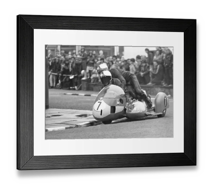 Framed Print : Jean Claude Castella & Albert Castella (BMW) 1971 500 Sidecar TT Framed Print : Jean Claude Castella & Albert Castella (BMW) 1971 500 Sidecar TT